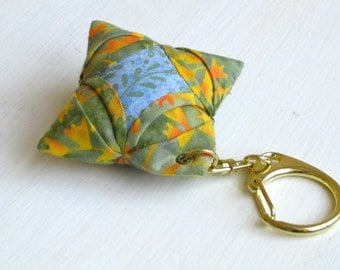 Keyring handmade fabric origami batik