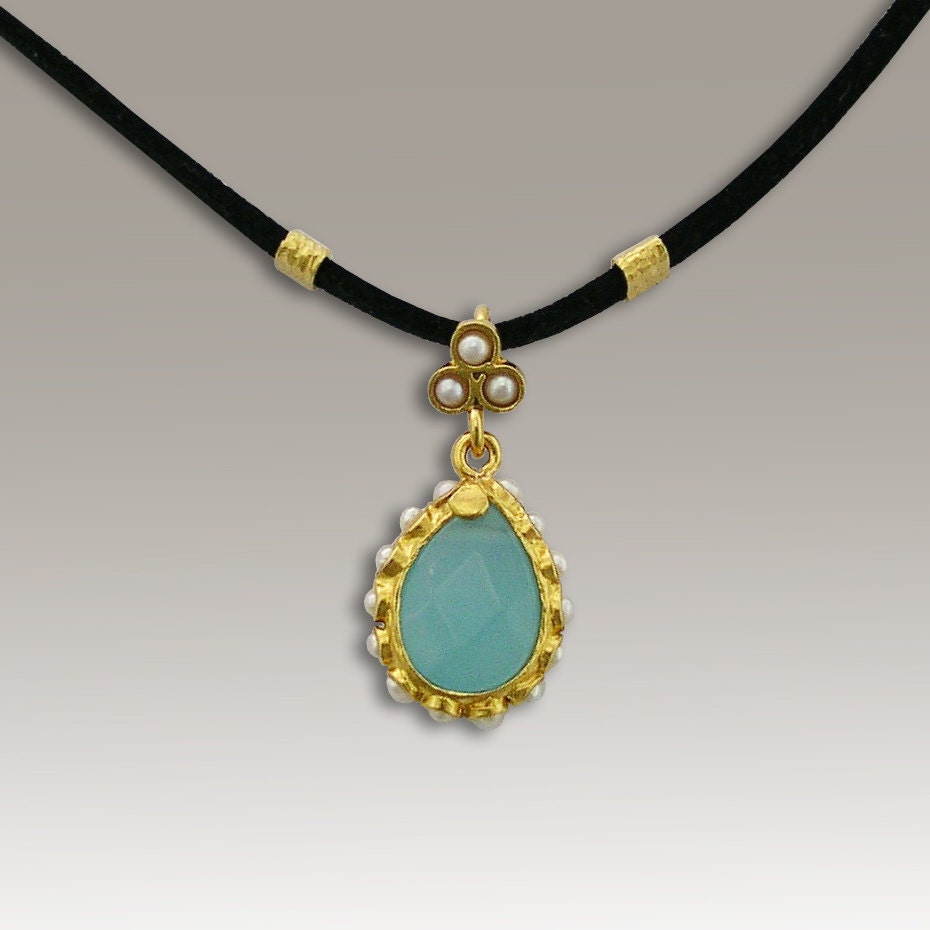 Blue ocean quartz and pearls set in 24k gold plated Victorian necklace - Dreams of you.