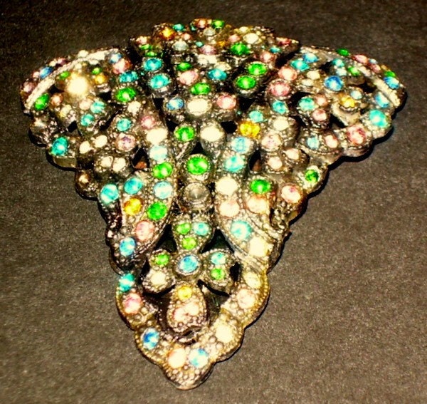 Vintage Fur Clip of Multicolored Stones