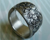 Spoon Ring, Antique Silver Pattern: Narcissus