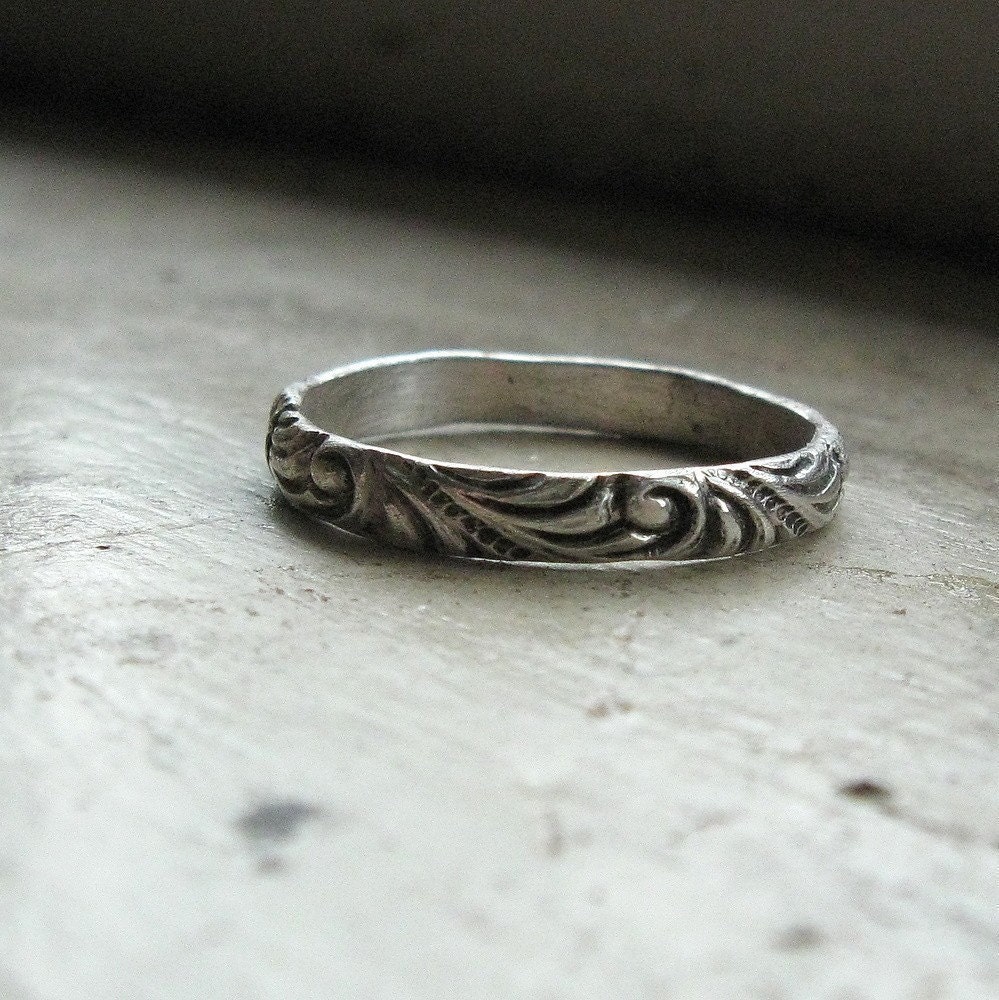Narrow Renaissance Pattern Ring - available in silver or solid gold