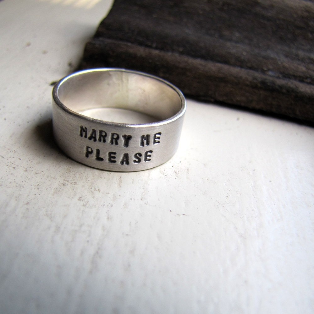 Promise Ring of Sterling Silver