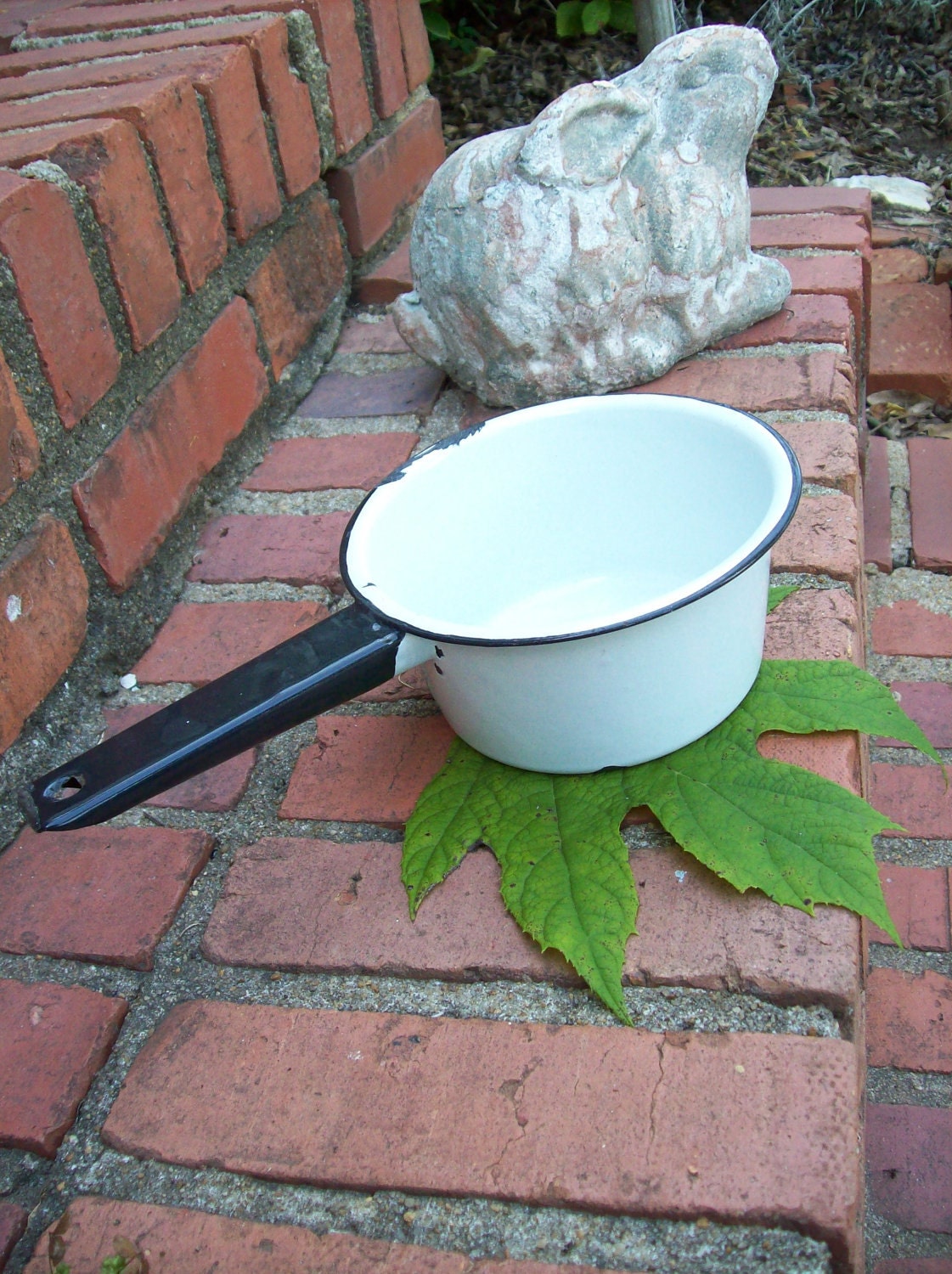 Vintage Enamel Pot Housewares Enamelware Pan Graniteware Primitive Farmhouse Kitchen Decor Rustic Cabin Decor Enamel Bowl