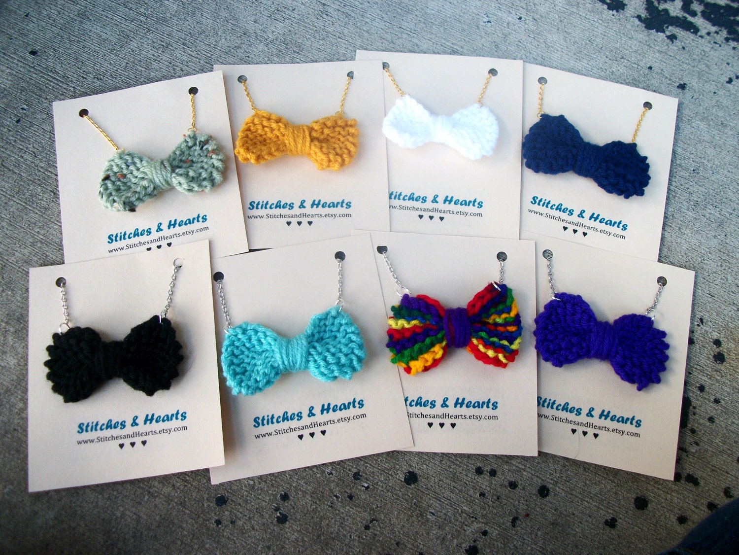 Turquoise bow necklace - hand knit on silver chain