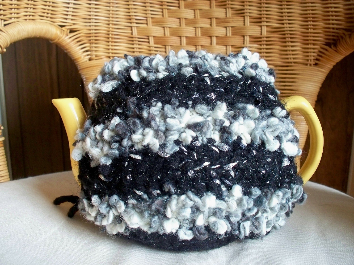 Teapot Cozy Black
