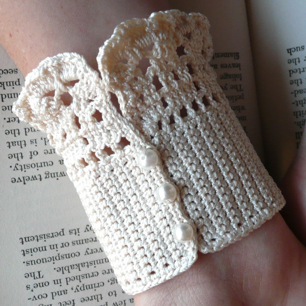 Cuff Elegant Silk Flower Faux Pearls Wedding Ecru Hand Crochet