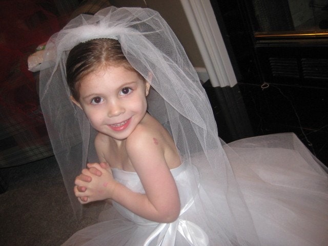 15% off White Double layer dress up comb veil perfect for First communion