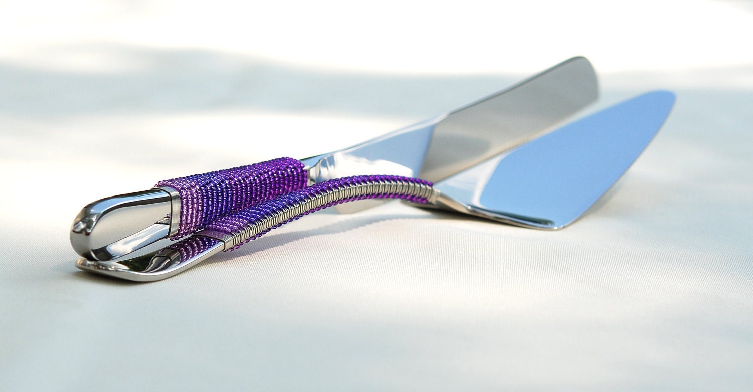 SHADES Of PURPLE Cake Knife And Server Set Hand Beaded And Wire Wrapped Bright Purple To Lavender - PEACOCK Wedding Table Settings