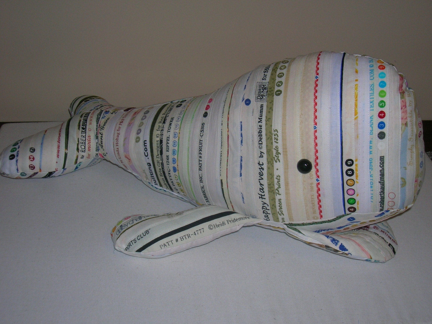Selvage Fun - Bubbly the Whale - CUSTOM ORDER LISTING