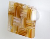 Entwined Flaxen Knobs