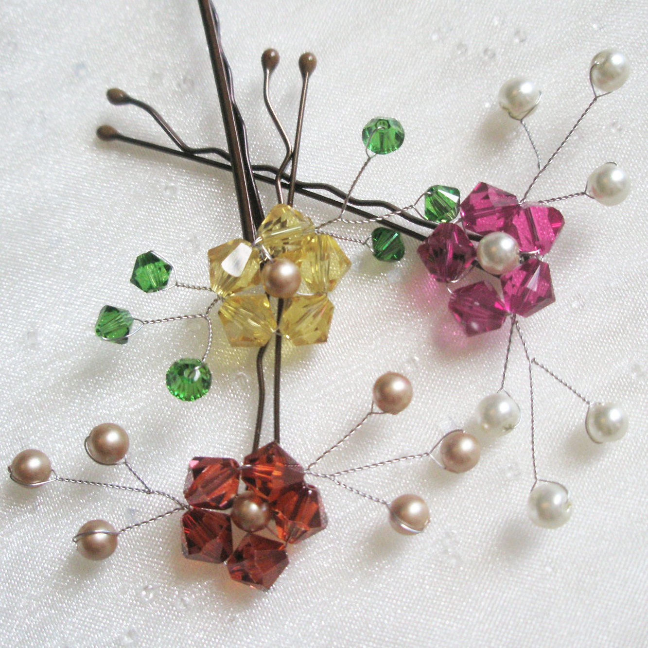 Sunflower Hair Pin - yellow crystal / gold pearl - hand beaded