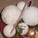 How To MAKE Your Own GRUBBY SNOWBALLS e-book. Five different styles of handcrafted snowballs / holiday decor how to / plus bonus recipes