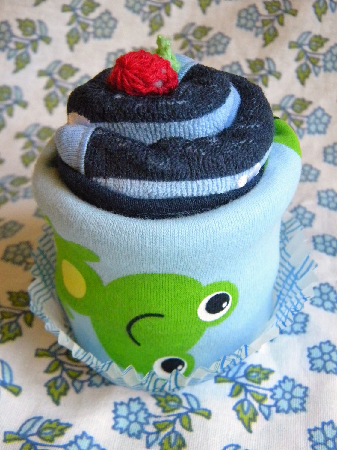 Double Bib Cupcake