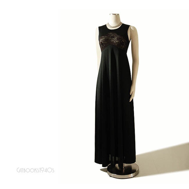 Vintage Donald Brooks Nightgown S - 1970s Black Lace Cut-out Bodice