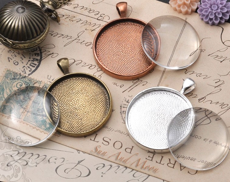 20 Pendant Trays GLASS Inserts - 30mm Circle Pendant Blanks - Bezel Cabochon Settings with Bail - 30T