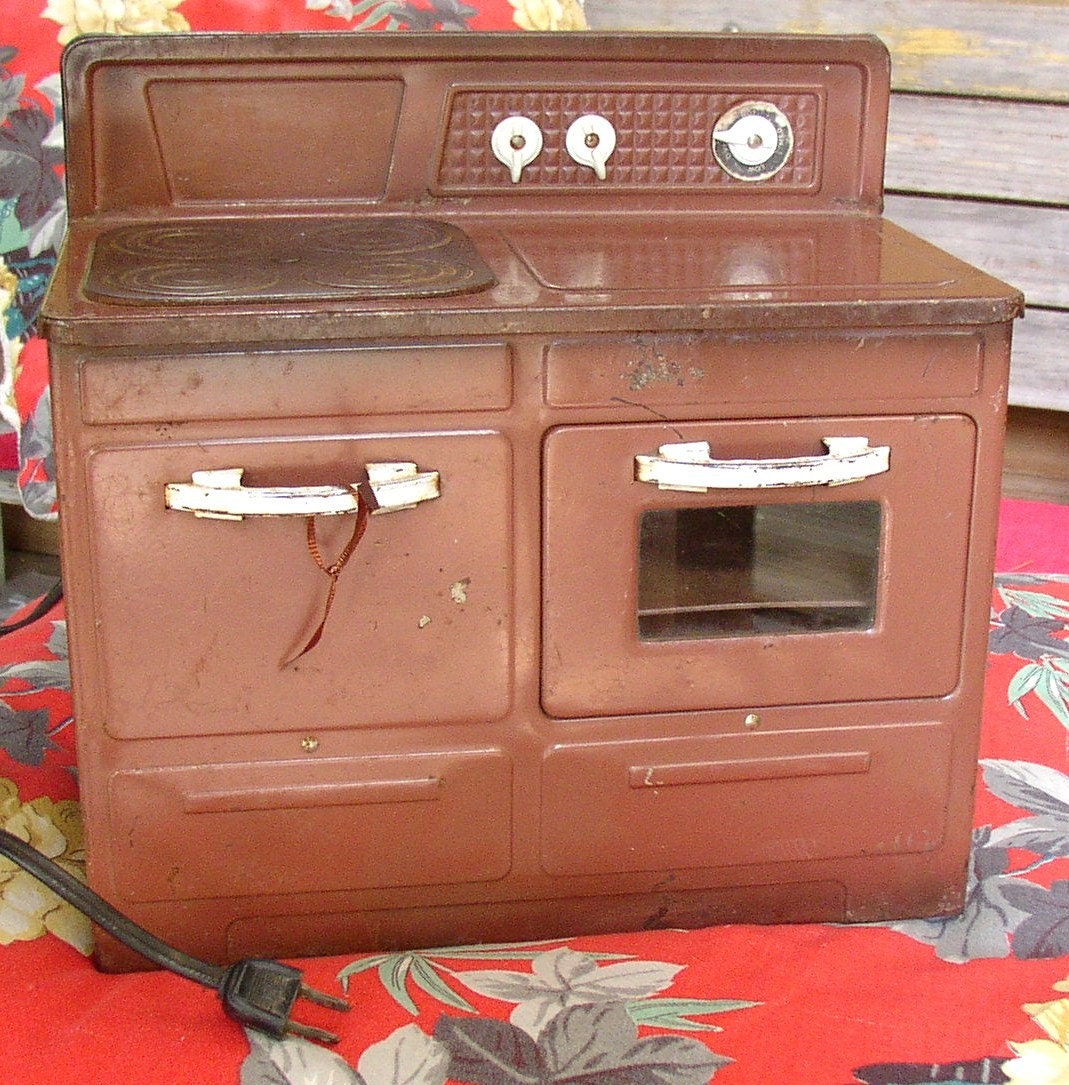 VINTAGE CHILDS STOVE, Electric, Metal, Retro, working, range, oven, shabby chic