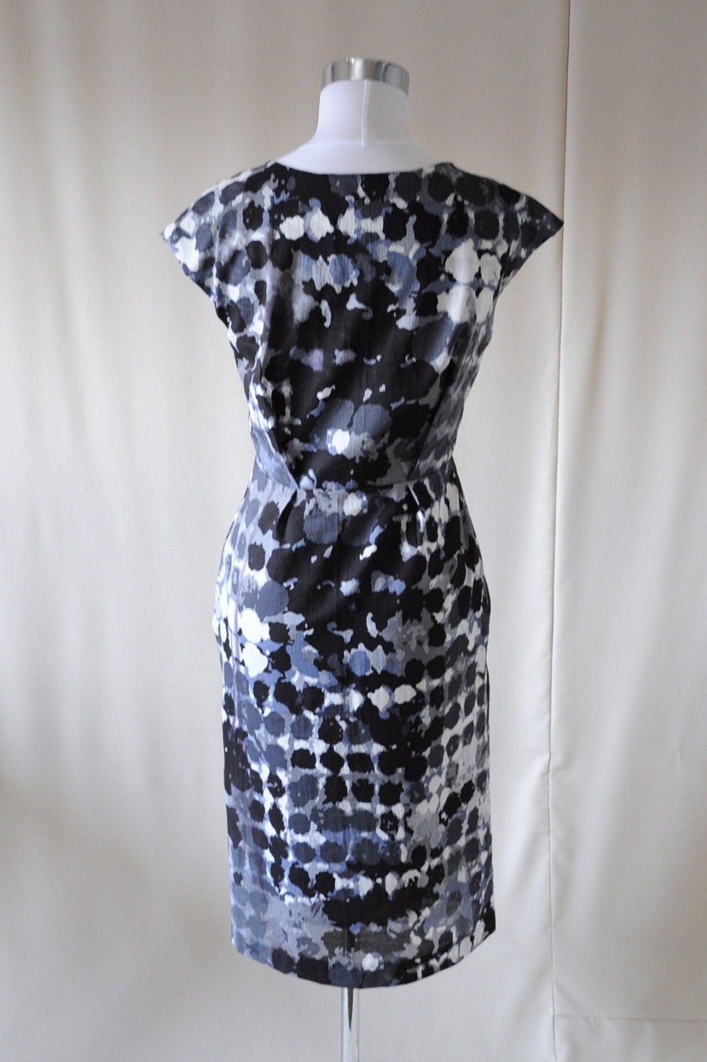 Christmas Sale 25% off Black & Gray Abstract Dot Print Dress