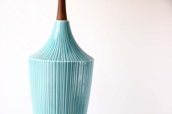 r e s e r v e d Aqua Ceramic & Teak Table Lamp