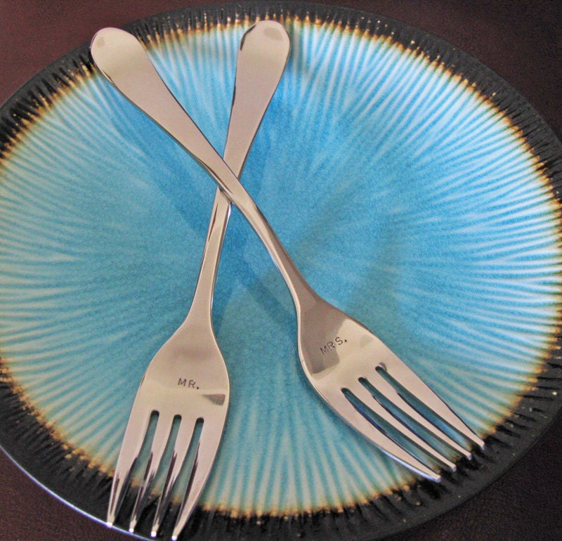 custom wedding cake fork set - personalize for a great gift and wedding keepsake