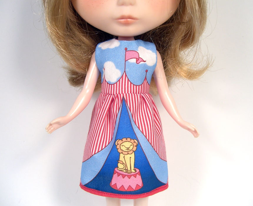 DIY Blythe Circus Dress