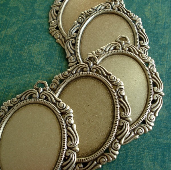 Antique Brass/Bronze 60x47mm Victorian Frame Setting for a 40x30mm Flat Back Cab or Jewel (1 piece)