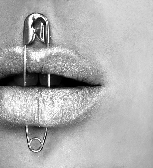 Silence 8x10
