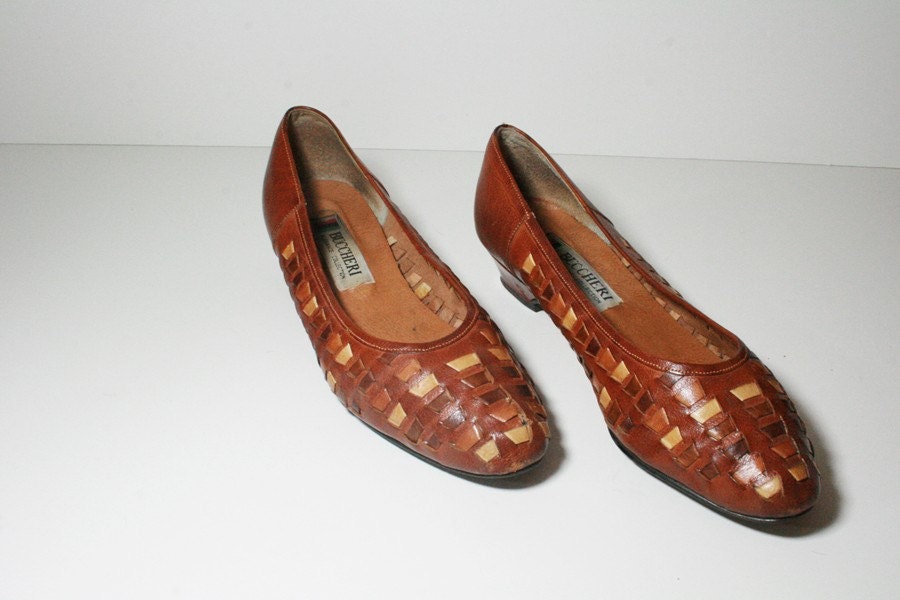 RESERVED Woven Leather Kitten Heels Sz 7.5 RESERVED