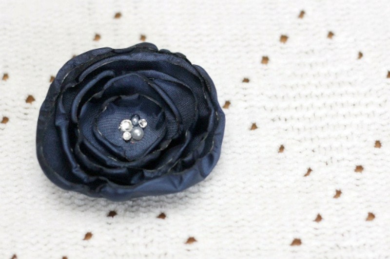 Signature Sweet 'Jemma' Flower Clip. Sailor Navy.