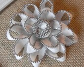 White Vintage Zipper Petals