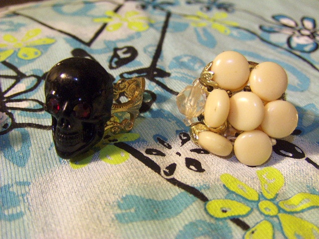 Rings Silver Plated Adjustable Bands Skull Hearts Buttons