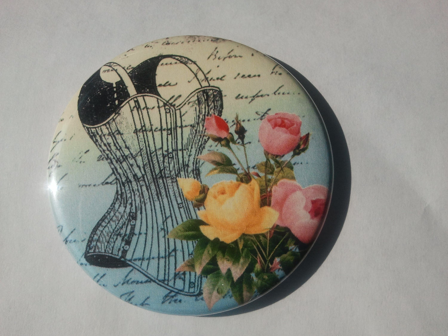 Pocket Mirror - The Vintage Look - Love this