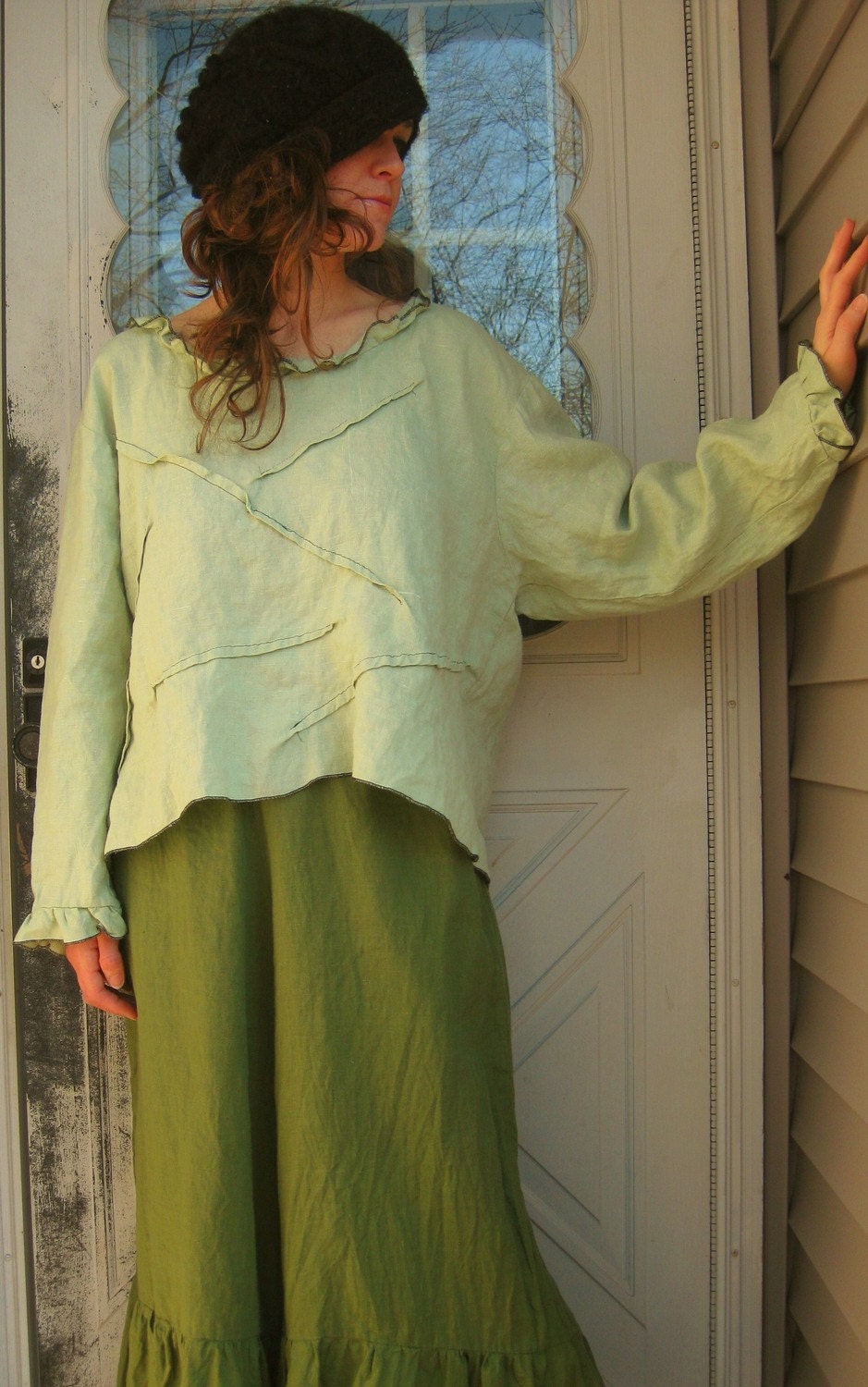 Cropped Ruffle Collar Shirt