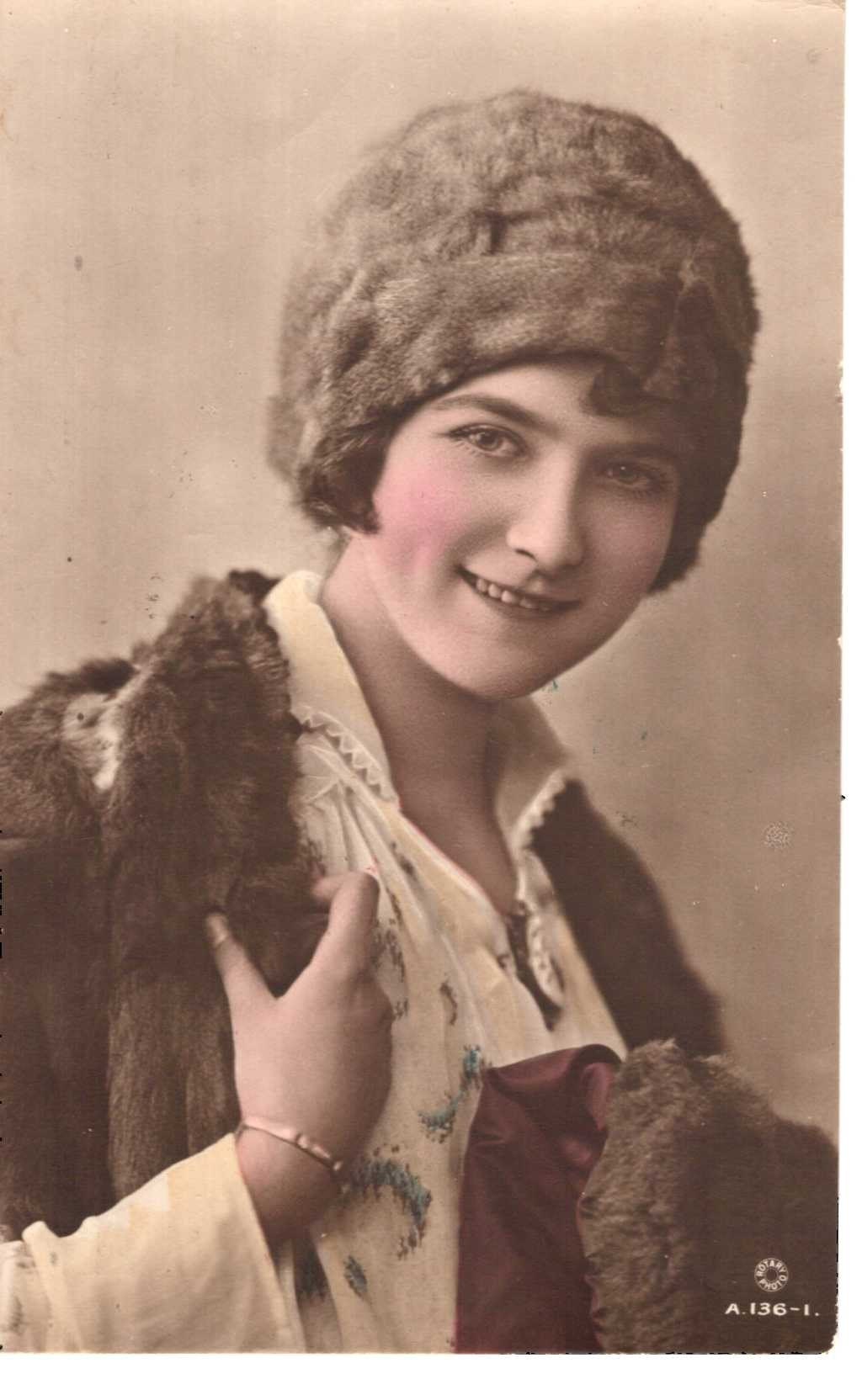 Lilian Hall Davis