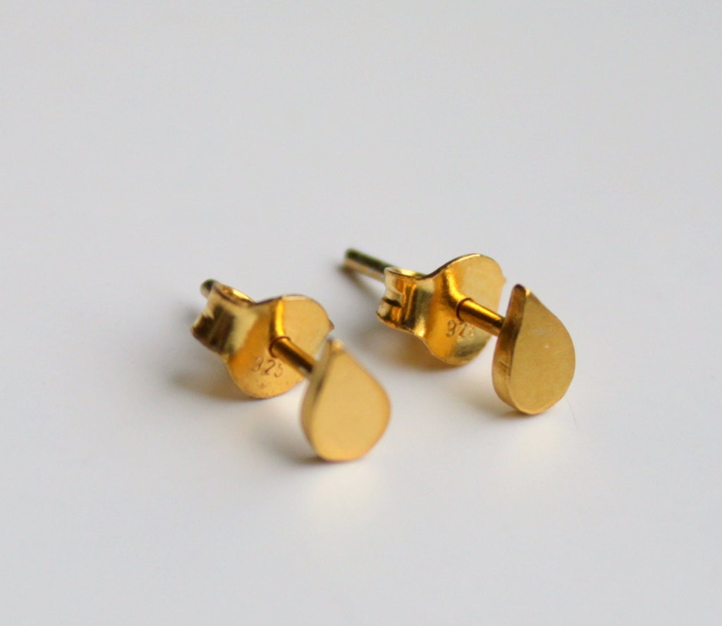 Tiny Dainty Simple Teardrop Stud Earrings Gold Plated Sterling