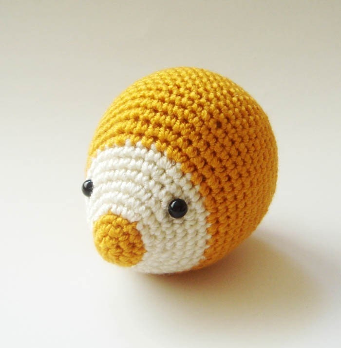 mustard plush hedgehoge