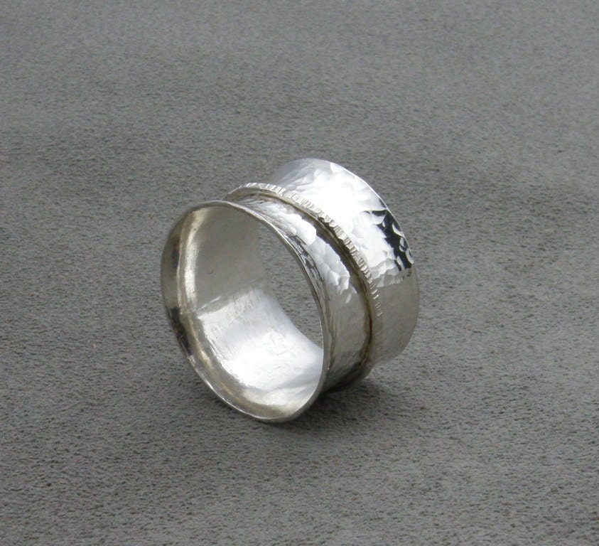 Wide Texture Silver Spinner-289