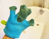 Eco Organic Alligator Bath Wash Cloth Mitt