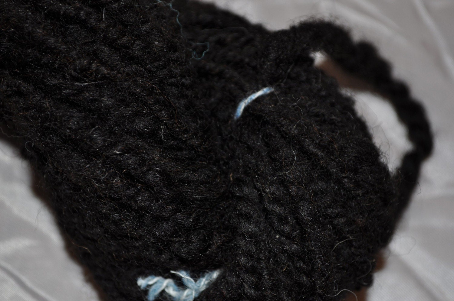 Zwartbles Handspun Art Yarn in natural black 457g/444yds