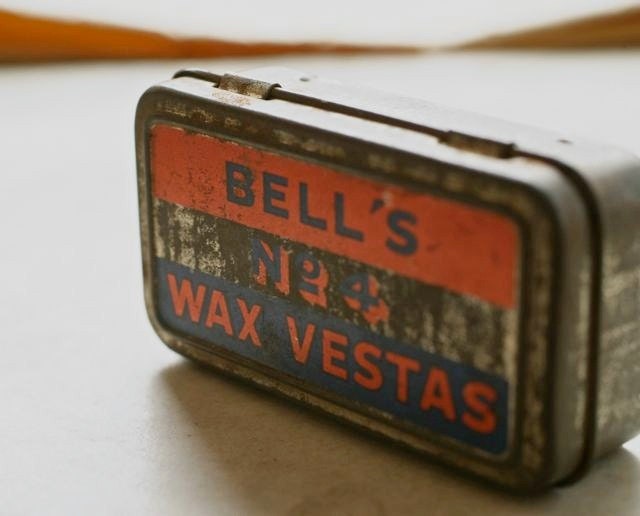 Bell's No. 4 Wax Vestas Match Tin