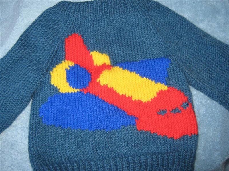AIRPLANE  hand knit toddler pullover size 2 - 3T