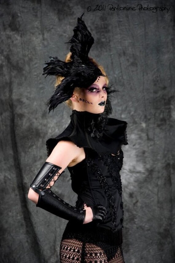 TRASHGLAM Gothic Black neck corset shoulder Black rose and feathers