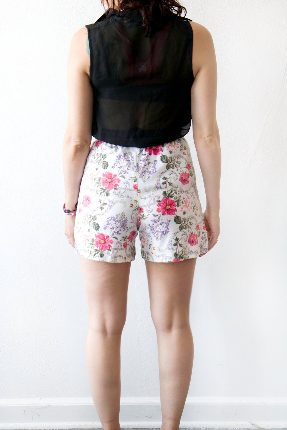 CIAO SUMMER SALE Floral High Waisted Shorts Size Small