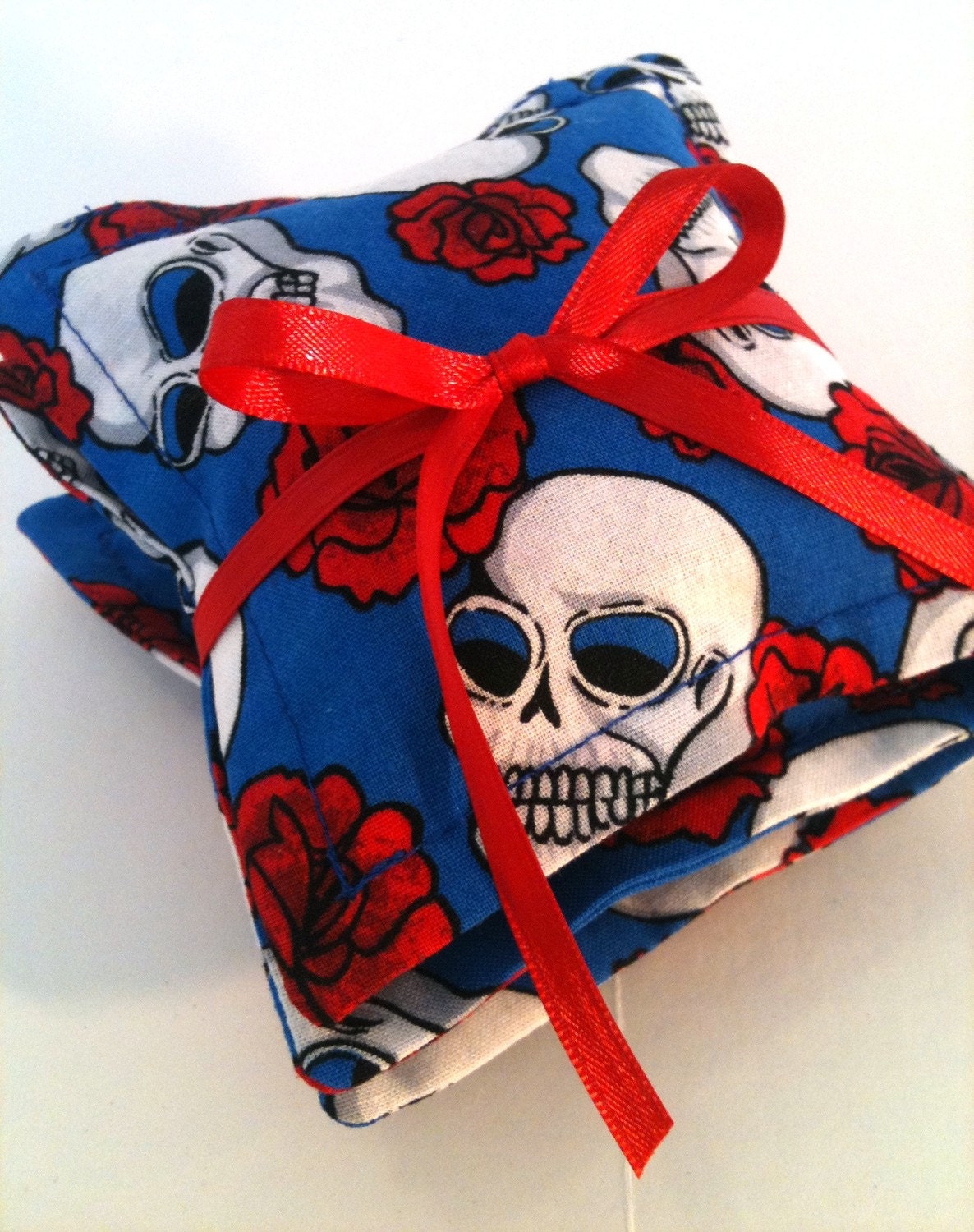 Not Your Grandmothers Dried  Rose Petal Sachet Skulls and  Roses  Organic