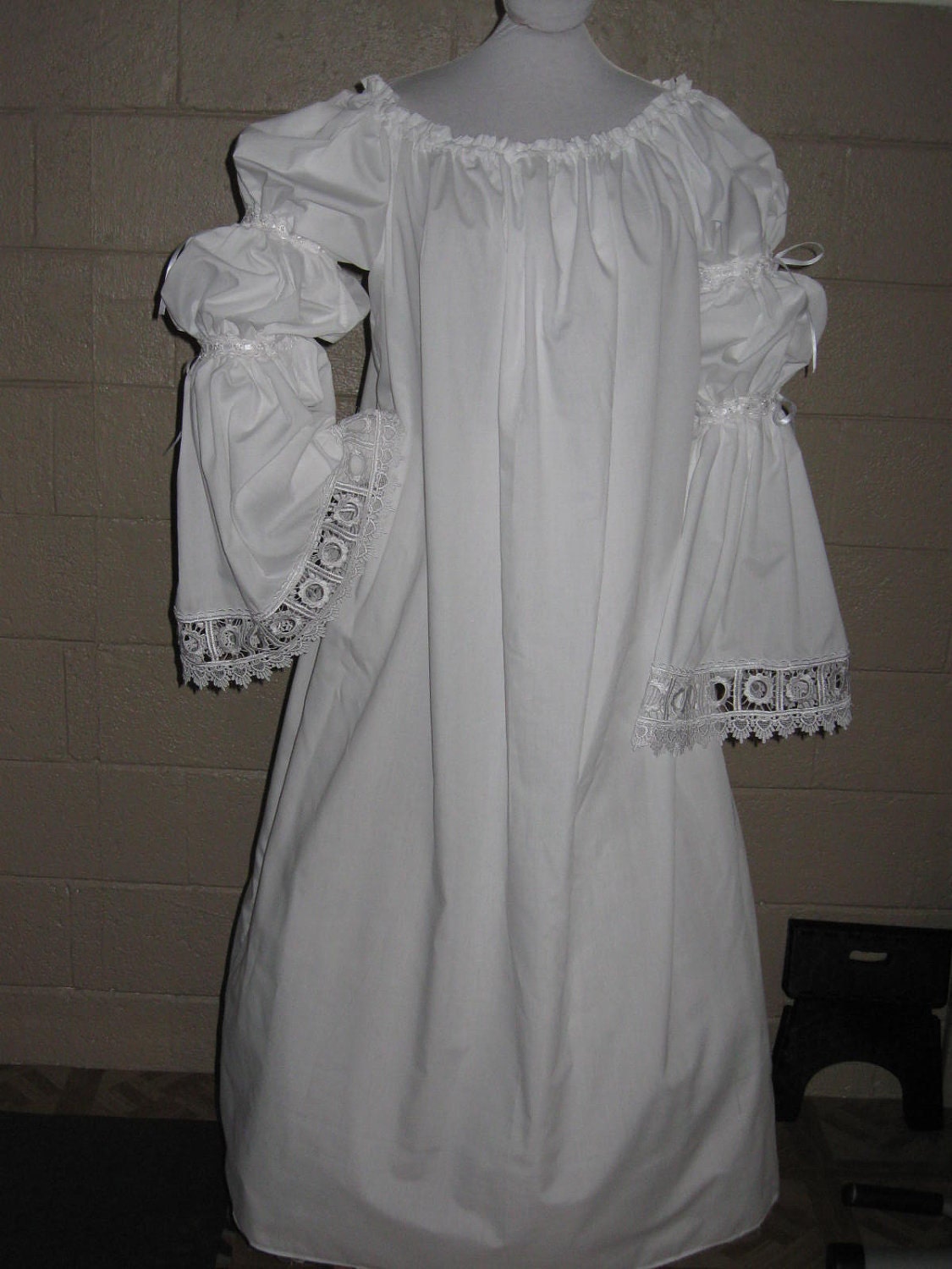 DDNJ NEW Ready to Ship 2 tier Keyhole Venetian Chemise Renaissance Goth Gypsy Pirate Witch Vampire SCA  Anime Cosplay Theatrical Larp