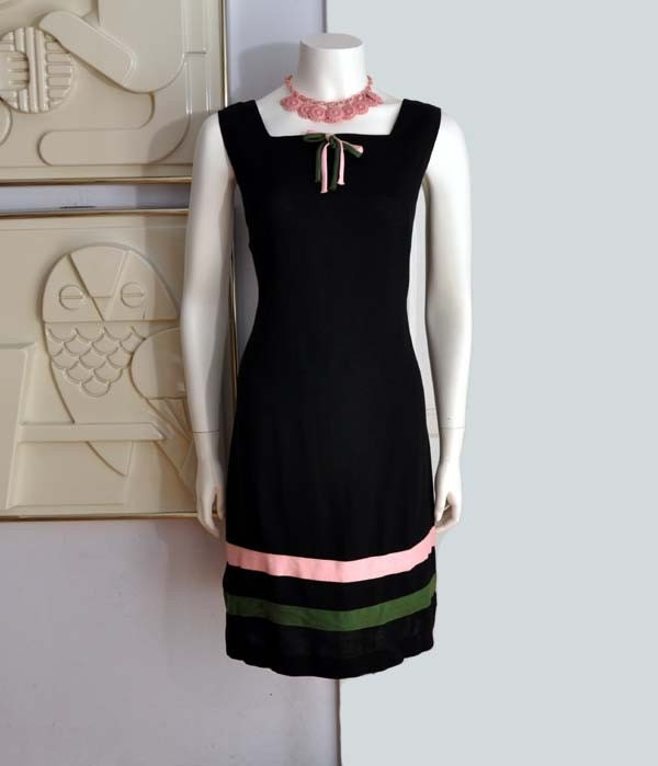 1950s dress / Vintage 50's Sweet Little Dress Nice ALT For Little Black Dress