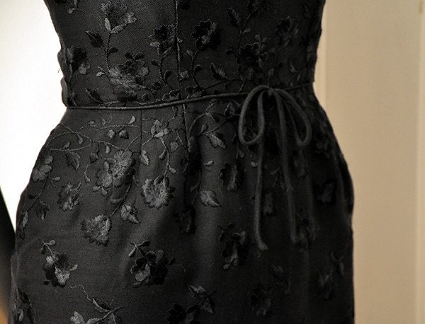 1950s dress / Vintage 50's Dress Elegant Ben Barrack Black Embroidered Details