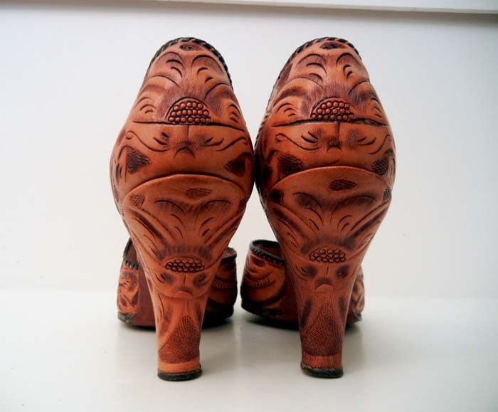 Amazing Vintage 50's Hand Tooled Leather Mexican High Heel Shoes