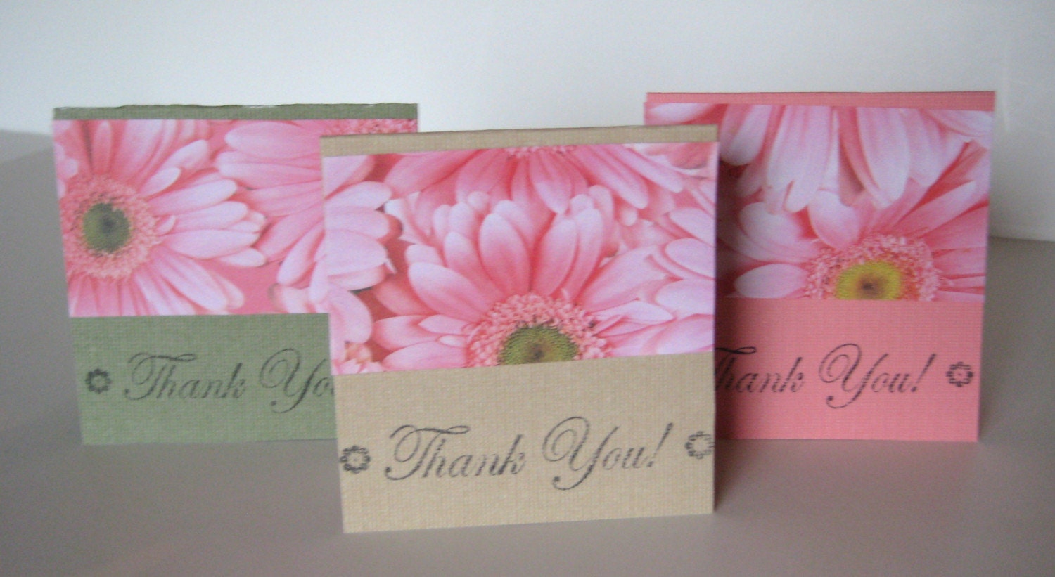 Set of 24 Pink Daisy Mini Thank You Cards