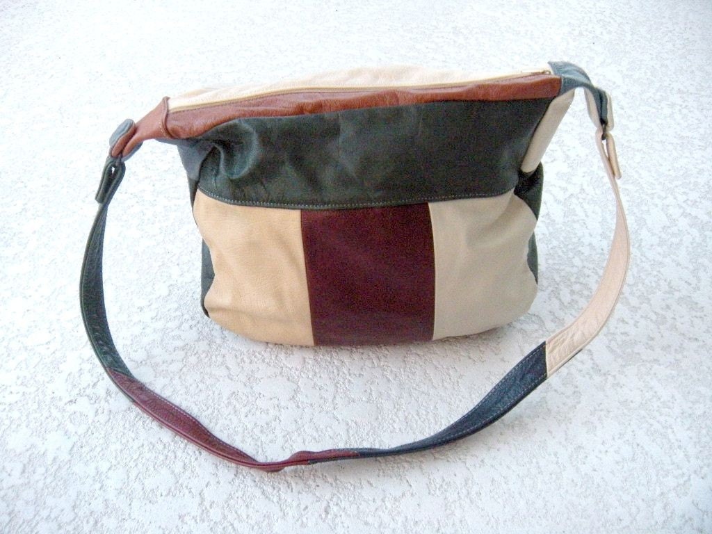 SALE... Vintage Patchwork Leather Boho Bag  / Made in Mexico