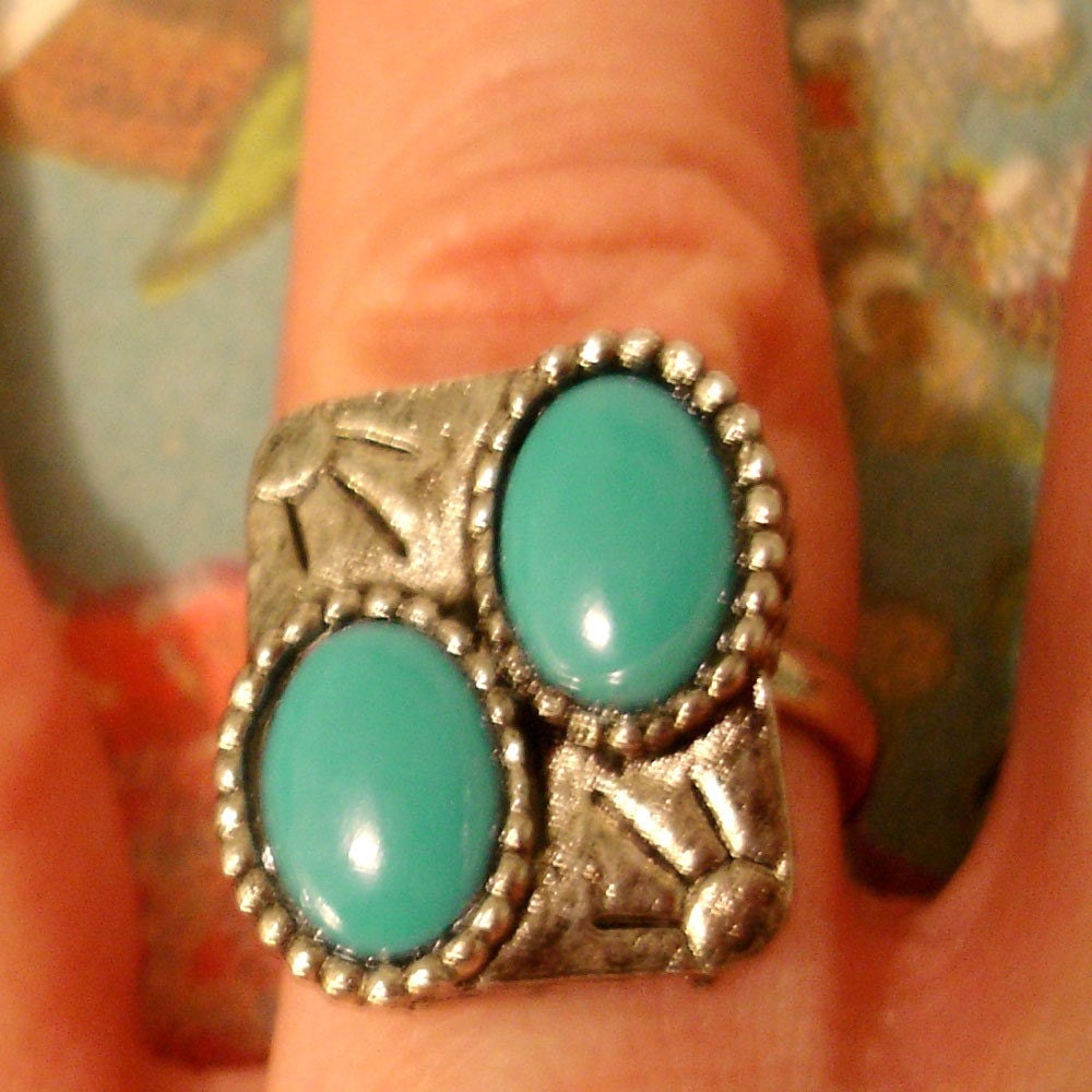 vintage faux turquoise silver cocktail ring